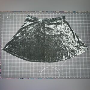Forever 21 Shimmering Velvet Skater Skirt in Green